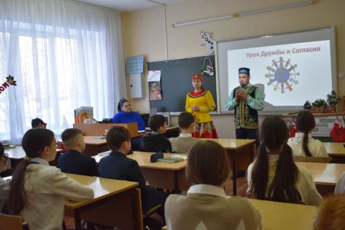 Азнакаевские школьники изучают культурное наследие