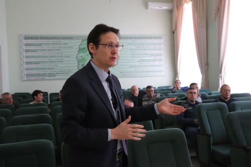 Азнакайда сөрем газы белән агулану очракларын булдырмый калу буенча киңәшмә узды
