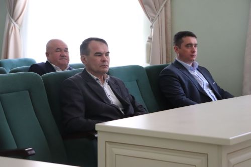 Азнакайда сөрем газы белән агулану очракларын булдырмый калу буенча киңәшмә узды