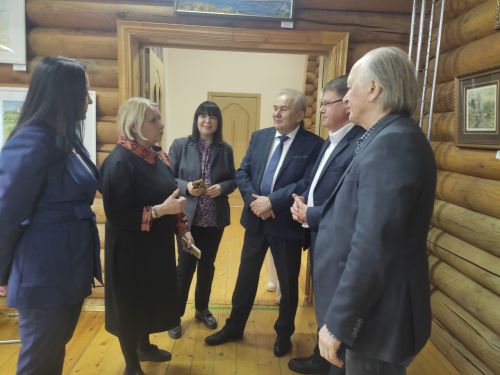 Азнакай төбәкне өйрәнү музеенда күренекле рәссамнар Бердниковлар династиясенең күргәзмәсе ачылды