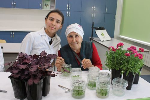 Азнакай мәгариф ветераннары экскурсиядә булдылар
