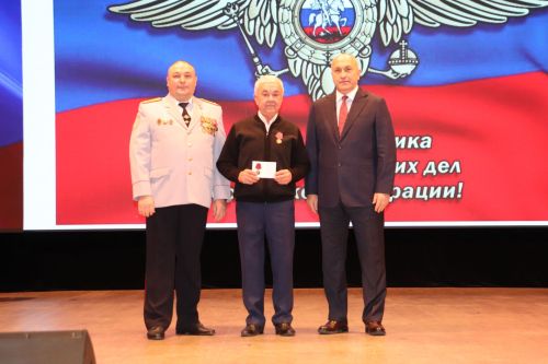 Азнакайда Эчке эшләр органнары хезмәткәрләрен хөрмәтләделәр