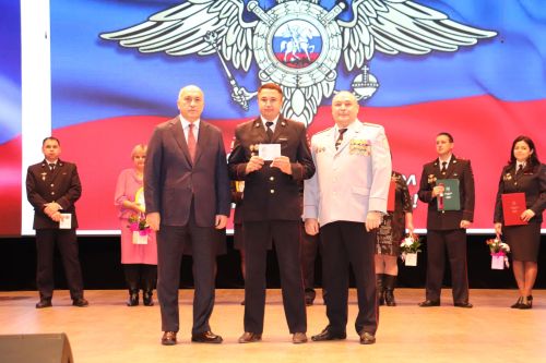 Азнакайда Эчке эшләр органнары хезмәткәрләрен хөрмәтләделәр