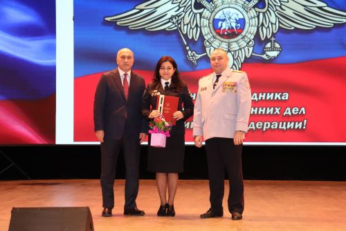 Азнакайда Эчке эшләр органнары хезмәткәрләрен хөрмәтләделәр