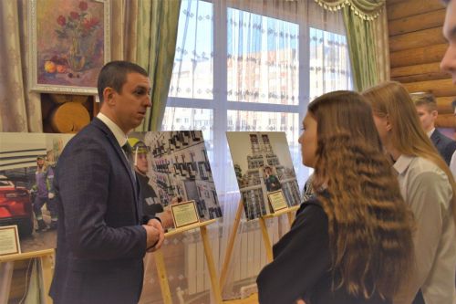 Фотовыставка «Энергия профессии» в Азнакаево