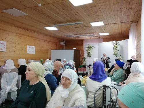 Азнакайлылар Бөтендөнья хиҗаб көнен билгеләп үттеләр