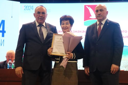 Азнакай районы Советы еллык хисап тотты