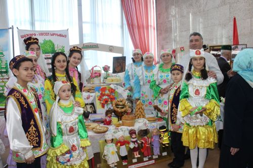 Район шәһәр Мәдәният йортында «Эхо веков в истории семьи — Тарихта без эзлебез» шәҗәрәләр фестиваленең муниципаль этабы узды