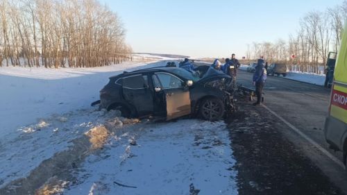 Азнакай юлында булган авариядә каза күрүче бар