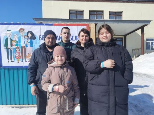 Татшуган авылында сайлау оешкан төстә бара