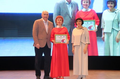 Азнакайда үзешчән сәнгать смотр-конкурсында җиңүчеләр бүләкләнде