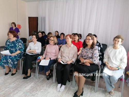 Азнакайның балалар бакчалары өчен татарча җырлар альбомы туды