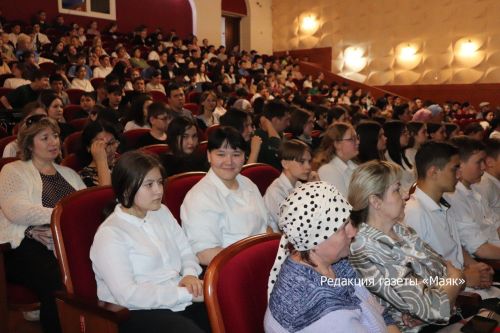 Азнакайга олпат якташыбыз Әзһәр Шакиров кайтты