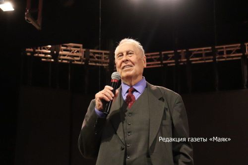 Азнакайга олпат якташыбыз Әзһәр Шакиров кайтты