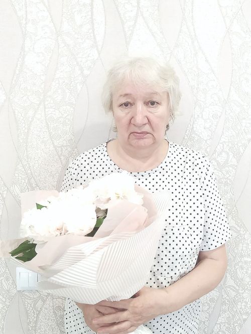 Азнакай шәһәрендә гомер итүче кадерле әнием – Габдрәкыйпова Нурия Миргалим кызының 27 апрельдә туган көне