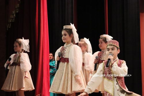 В Азнакаево отметили День работника культуры