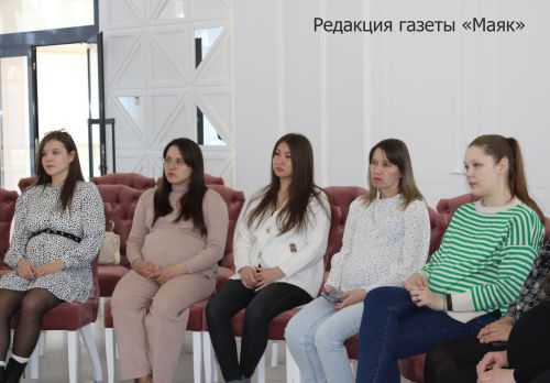В Азнакаево состоялась встреча с будущими матерями