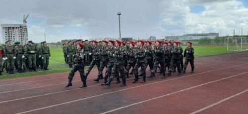 Азнакайда балалар арасында хәрби җыр һәм сафта йөрү бәйгесе үтте