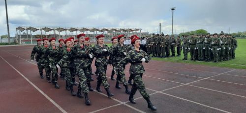 Азнакайда балалар арасында хәрби җыр һәм сафта йөрү бәйгесе үтте