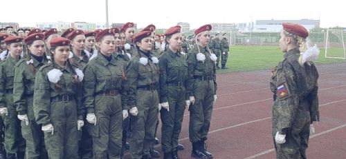 Азнакайда балалар арасында хәрби җыр һәм сафта йөрү бәйгесе үтте