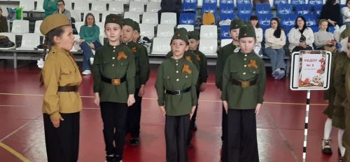 Азнакайда балалар арасында хәрби җыр һәм сафта йөрү бәйгесе үтте