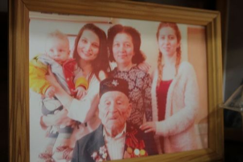 Җиңү бәйрәме көнне 103 яшьлек Бөек Ватан сугышы ветераны Гайнулла Әюповны котладылар