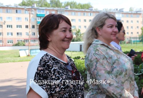 Азнакайда иҗтимагый совет лагерьларны йөреп чыкты