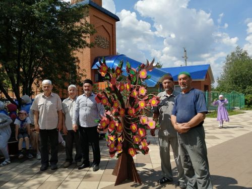 Азнакайда яулык-түбәтәйле лагерь бик күңелле узды