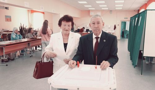Азнакайлылар сайлауларга гаиләләре белән киләләр