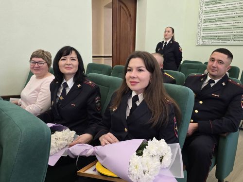 Полиция хезмәткәрләре хисап тотты