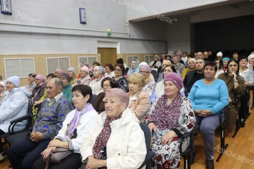 Бүген Азнакай гөрли