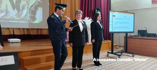 Азнакай «Киләчәк мәгарифе» идарә командаларын билгеләде
