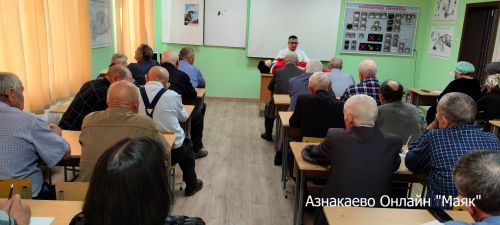 Азнакайда өлкән яшьтәге машина йөртүчеләр арасында юл грамоталылыгын арттыруга юнәлдерелгән агарту чарасы узды