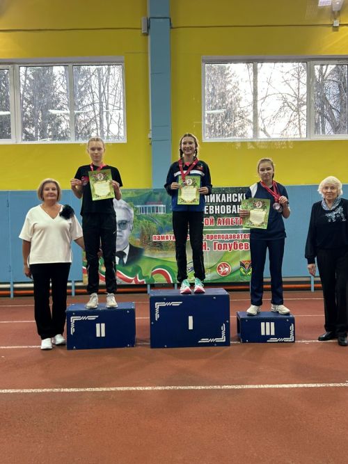 Азнакай спортчылары тиз йөгерә