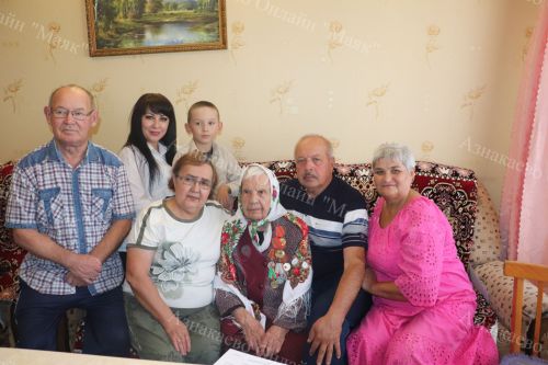 Зинаида Васильева 95 яшьлек юбилеен билгеләп узды