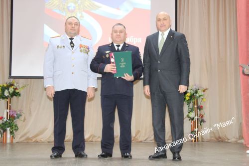 Азнакайда полиция хезмәткәрләрен хөрмәтләделәр