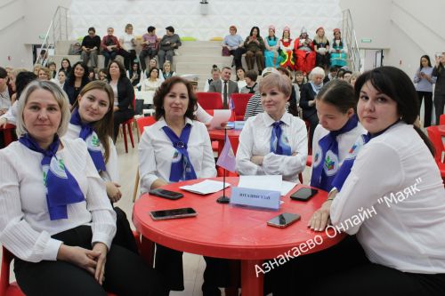 Азнакайда узган профсоюз марафоны республика педагогларын җыйды