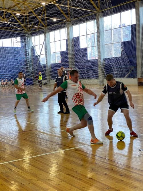 Азнакай район муниципаль хезмәткәрләре футбол командасы - республикада икенче!
