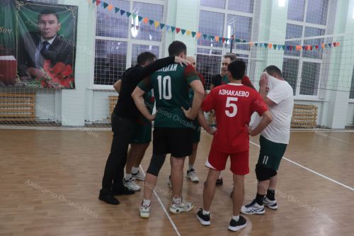 Азнакайда Данияр Мөхитов истәлегенә волейбол буенча турнир узды