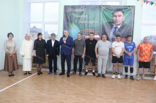 В Азнакаево состоялся  турнир по волейболу памяти Данияра Мухитова