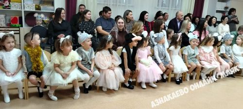 Азнакайда “Балалар бакчасына уенчык бүләк ит” акциясе старт алды