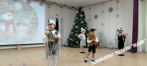 Азнакайда “Балалар бакчасына уенчык бүләк ит” акциясе старт алды