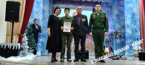 Азнакайда «Юнармия» яшүсмерләр иҗтимагый хәрәкәтенә йөрүче балалар катнашында Фестиваль узды