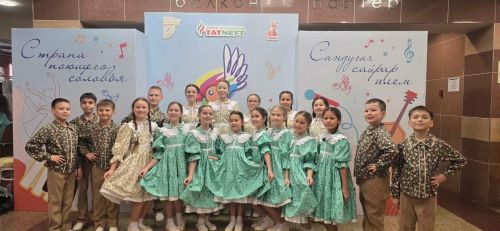 Вокальные ансамбли Азнакаево на фестивале «Страна поющего соловья» в Альметьевске