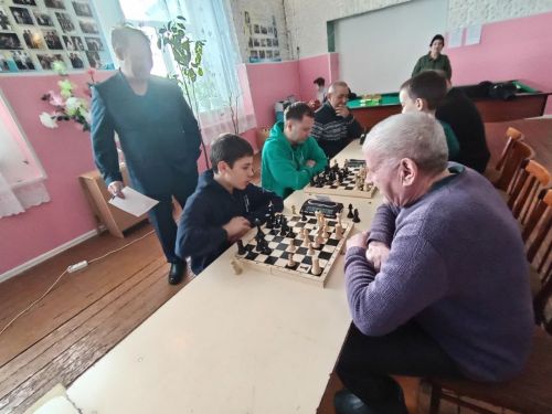 Татшуган авылында Ватанны саклаучлыр көне уңаеннан шахмат ярышы үтте.