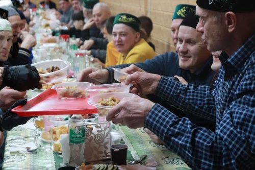 Азнакай районы башлыгы хәйрия кичке ашы уздырды