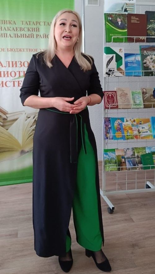 Азнакайда Язучылар көне узды