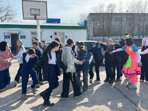 Улыбка и смех – это для всех! Как в парке Ишкаева отметили 1 апреля