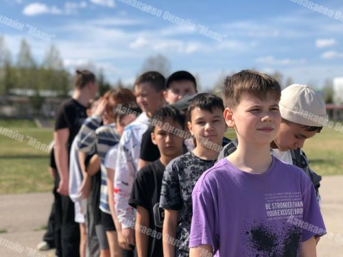 В Азнакаево школьники соревновались в эстафете «Дорога памяти»