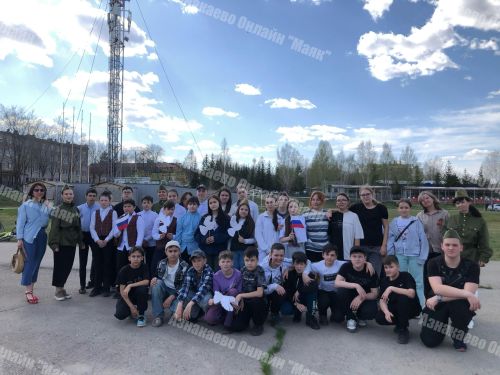 В Азнакаево школьники соревновались в эстафете «Дорога памяти»